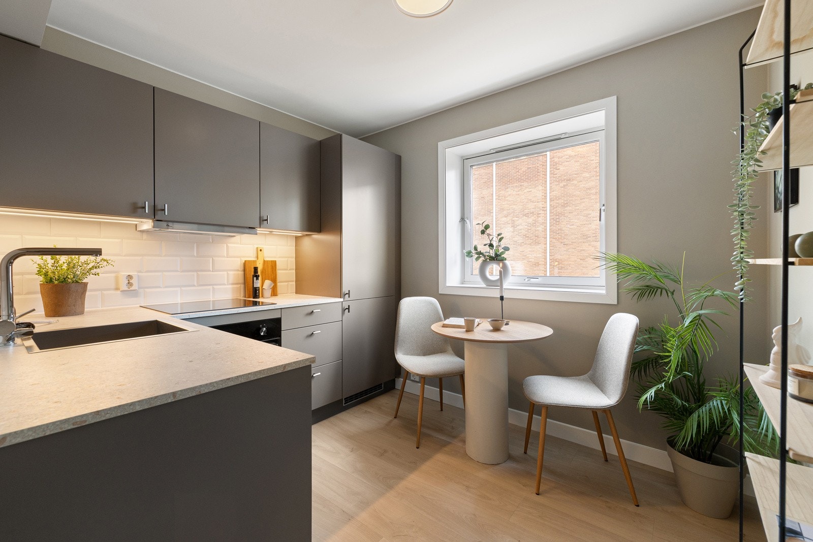 Nytt og påkostet kjøkken i 2025 levert av norske Huseby. Galleribilde