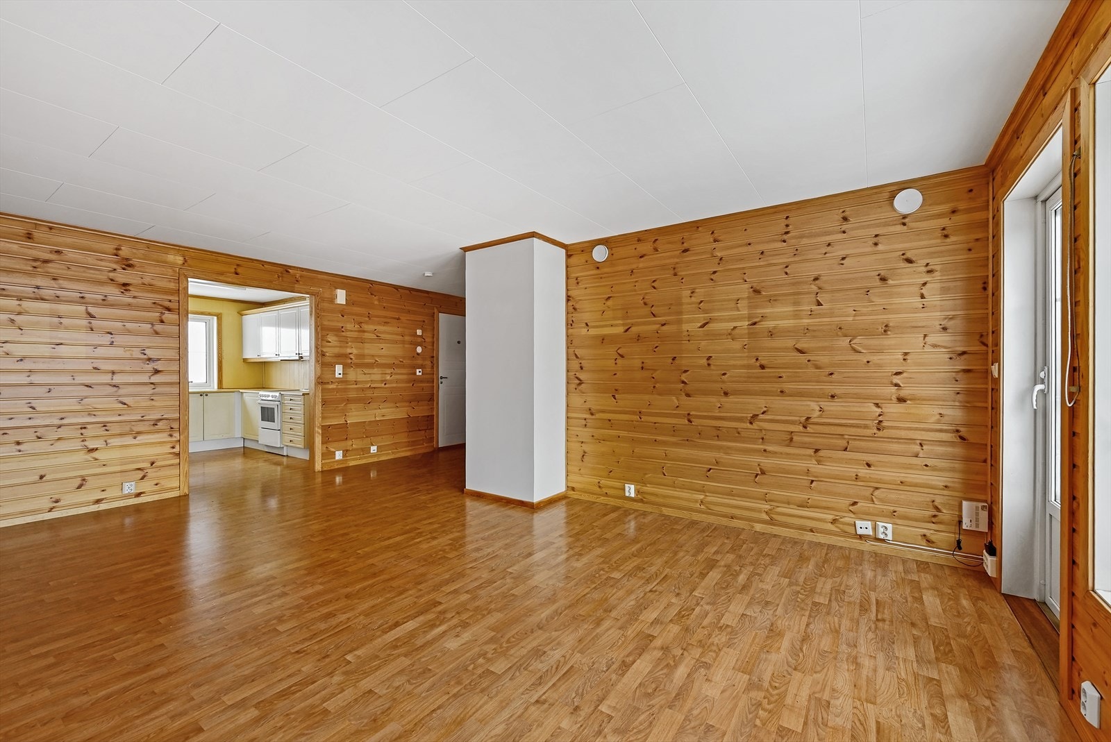 En praktisk og arealeffektiv leilighet på bakkeplan med enkel adkomst. Galleribilde