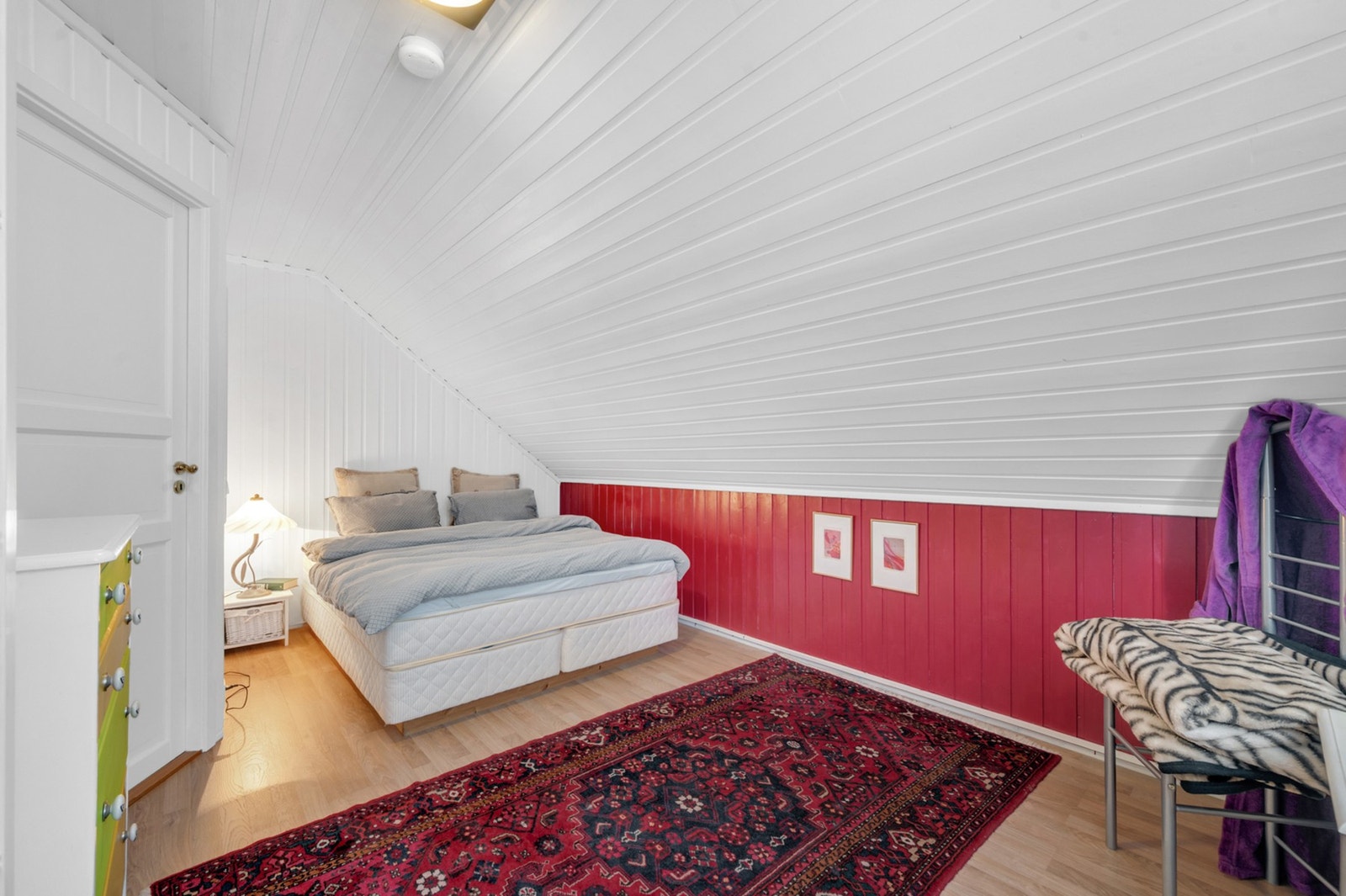 Soverom III er det største av soverommene oppe. Galleribilde