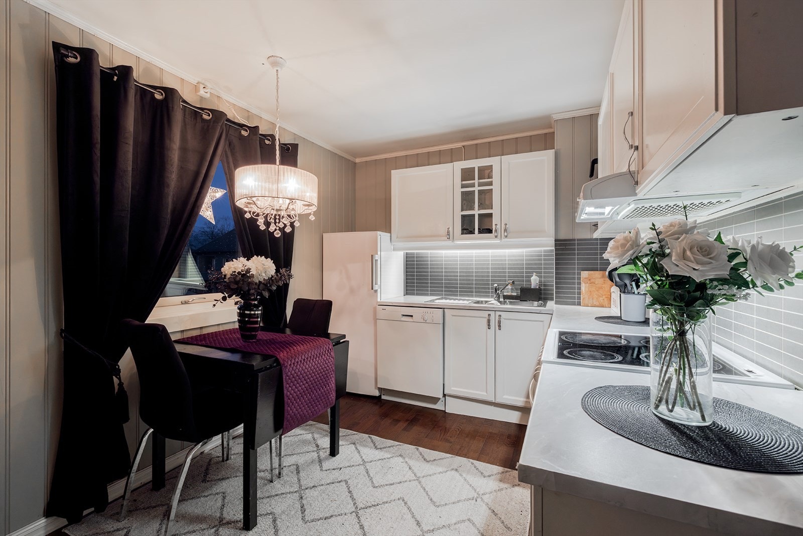 Oppvaskmaskin og komfyr medfølger Galleribilde