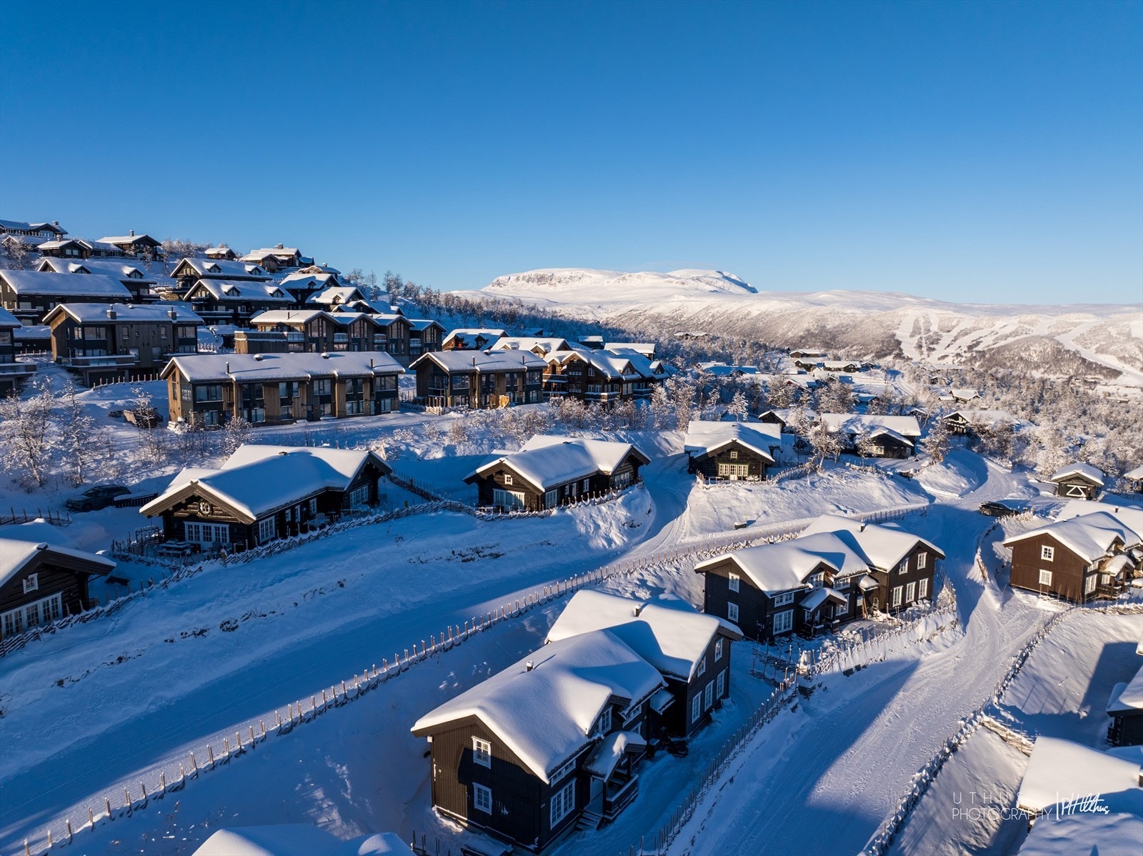 Gjennom dagen går skibussene i skytteltrafikk mellom Geiloheisen og Vestlia, og sørger for enkel transport mellom dalsidene, på kun 10 minutter. (På bilde ser vi geiloheisen og Havsdalen) Galleribilde