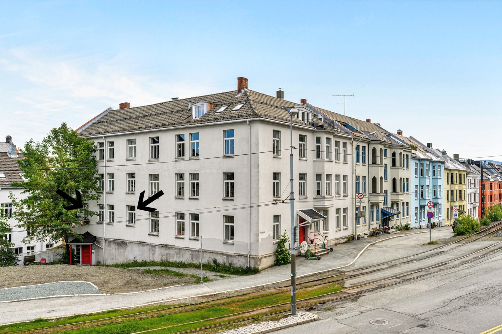 Leiligheten disponerer også 2 egne boder som gir rikelig med lagringsplass. Galleribilde