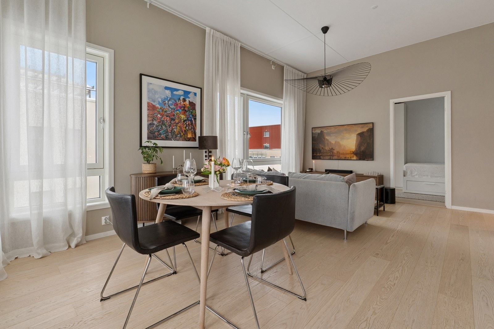 Herlig stueavdeling med god møbleringsfrihet. Galleribilde