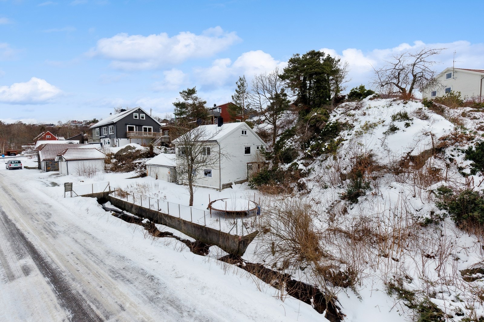 Boligen ligger i et svært barnevennlig område, midt i Vågsbygd og gangavstand til alt man trenger. Galleribilde