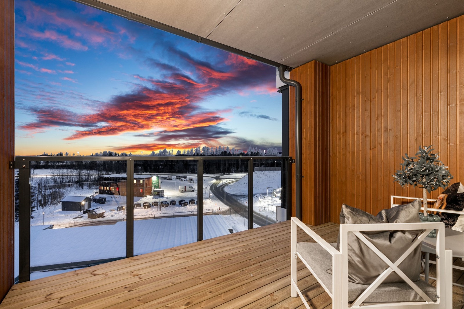 Utgang til en flott sydvendt balkong på 7 kvm. Galleribilde