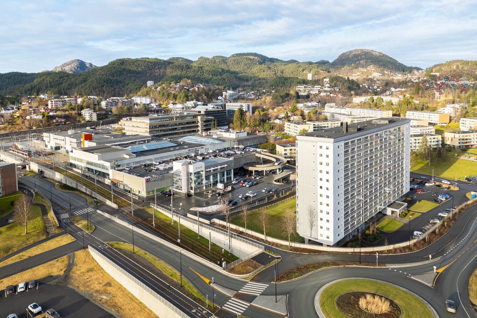 Meget sentral og attraktiv beliggenhet i Fyllingsdalen. Galleribilde