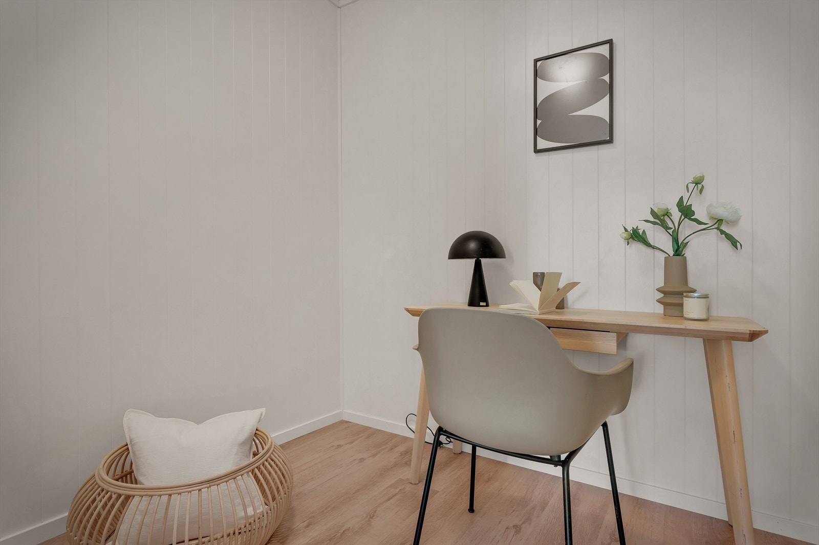 - Perfekt for ytterligere med oppbevaringsmuligheter eller en moderne walk-in garderobeløsning - Galleribilde