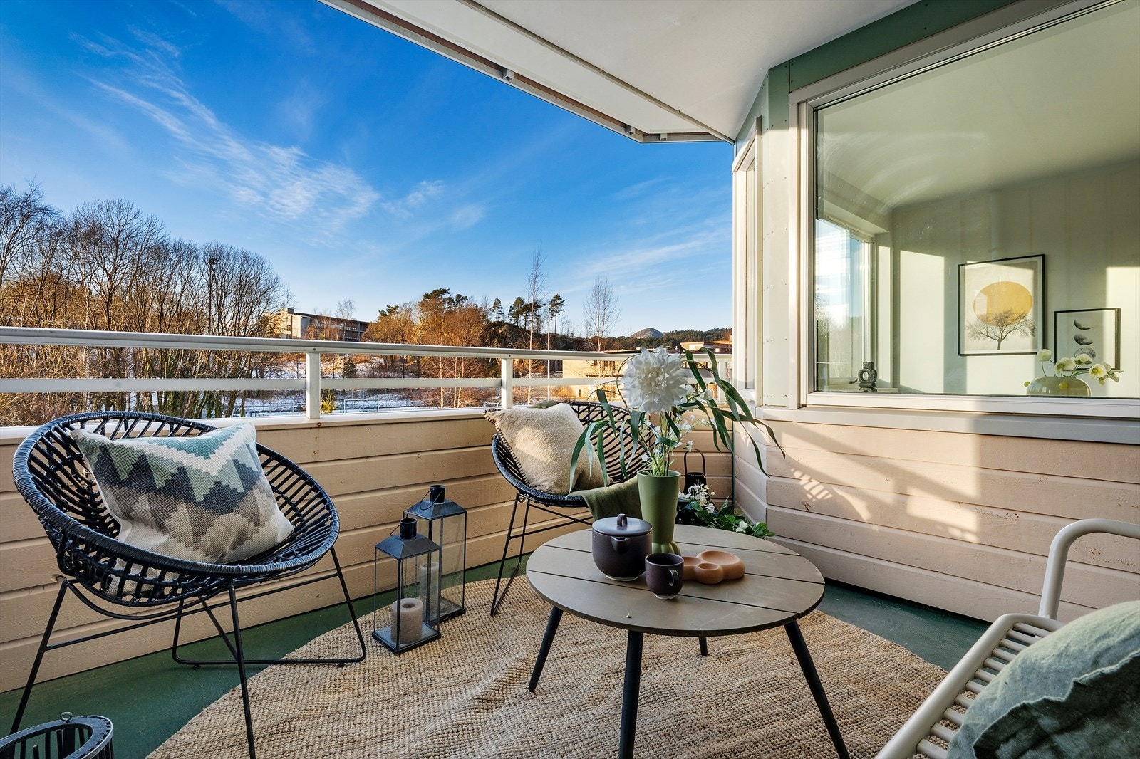 - Balkong på bakside har en skjermet beliggenhet, uten innsyn - Galleribilde