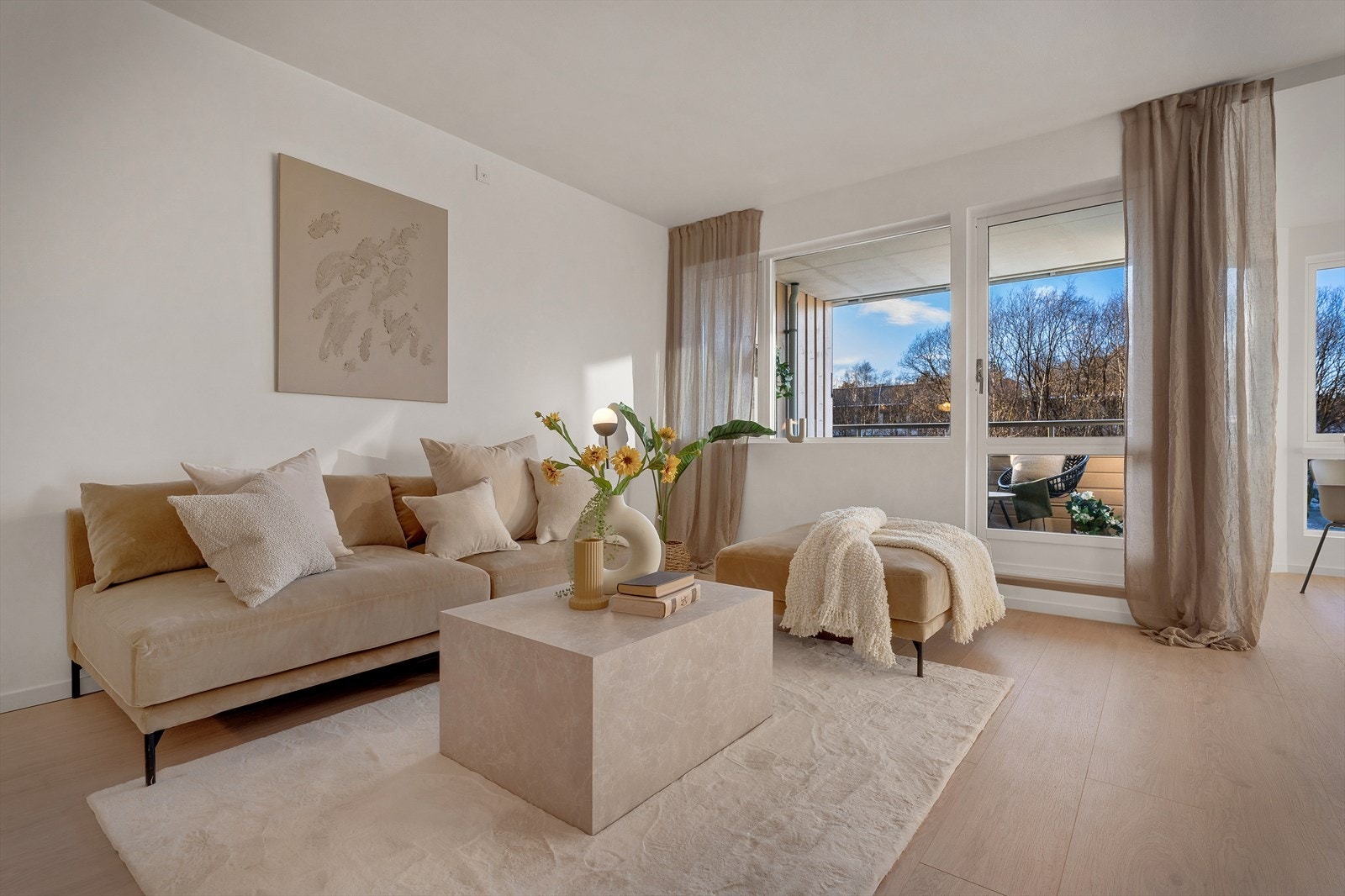 - I tillegg er innvendige dører også skiftet i år - Galleribilde