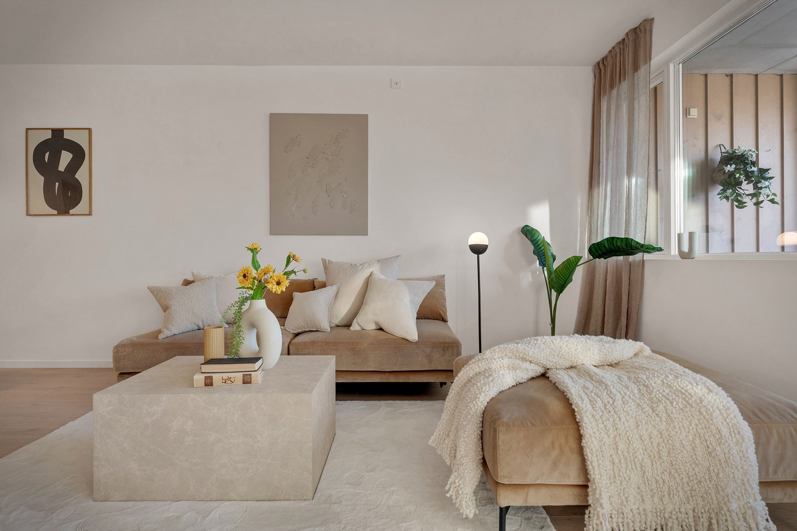 - Alt fastmontert medfølger i handelen - Galleribilde