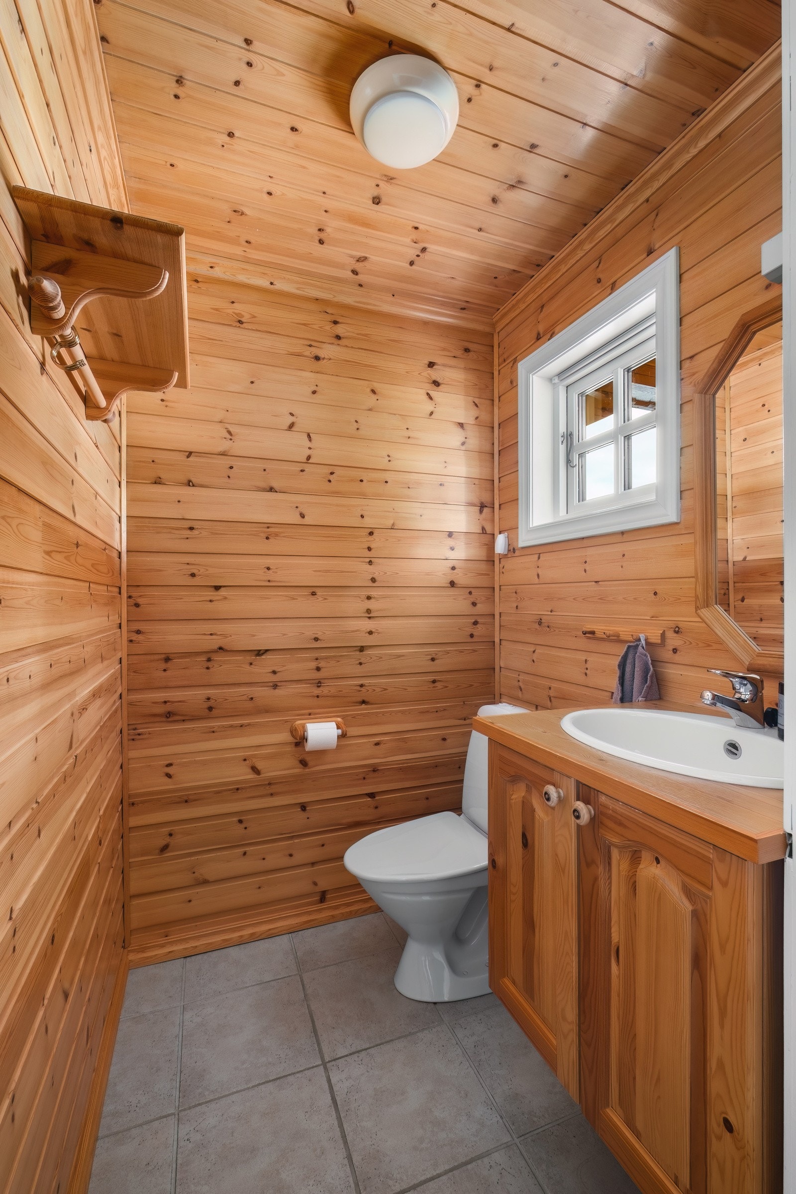 Gjestetoalett. Galleribilde