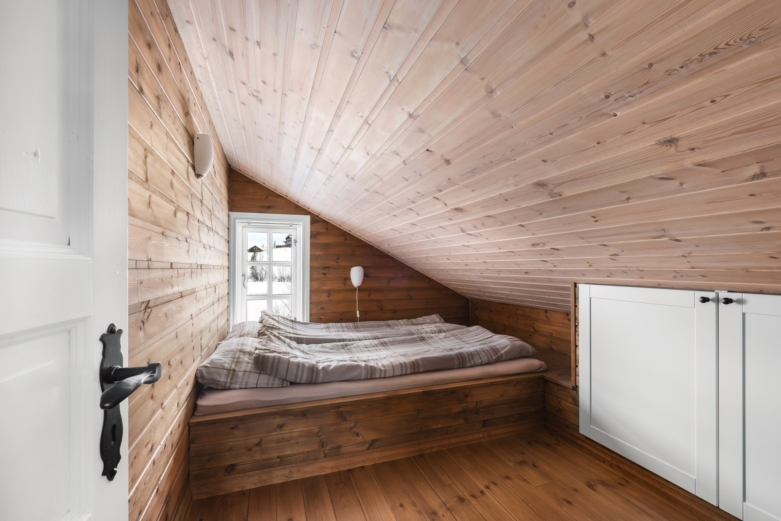 Rom innredet med sengplass. Galleribilde