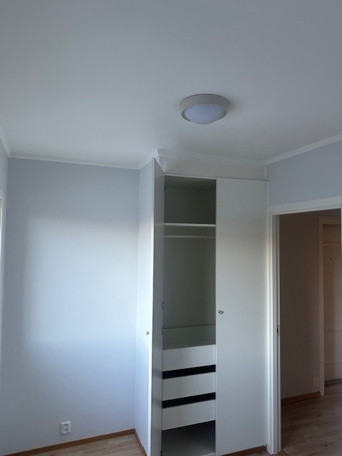 Garderobe i soverom Galleribilde