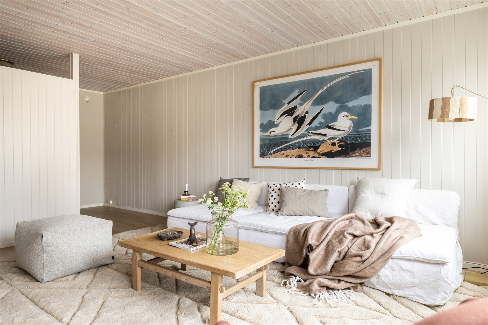 Det er bygget en vegg i bakkant av rommet for etablering av en "alkoveløsning". Galleribilde