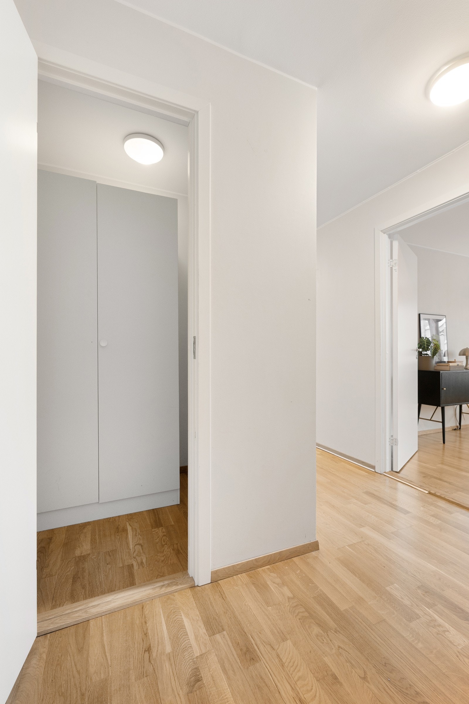 Innvendig bod gir godt med ekstra lagringsplass. Galleribilde