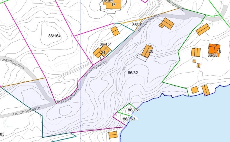 Kartutsnitt som gir oversikt over eiendommens plassering og grenser. Galleribilde