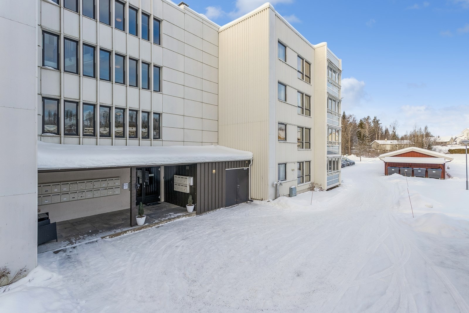 Borettslaget består av 33 andeler. Galleribilde