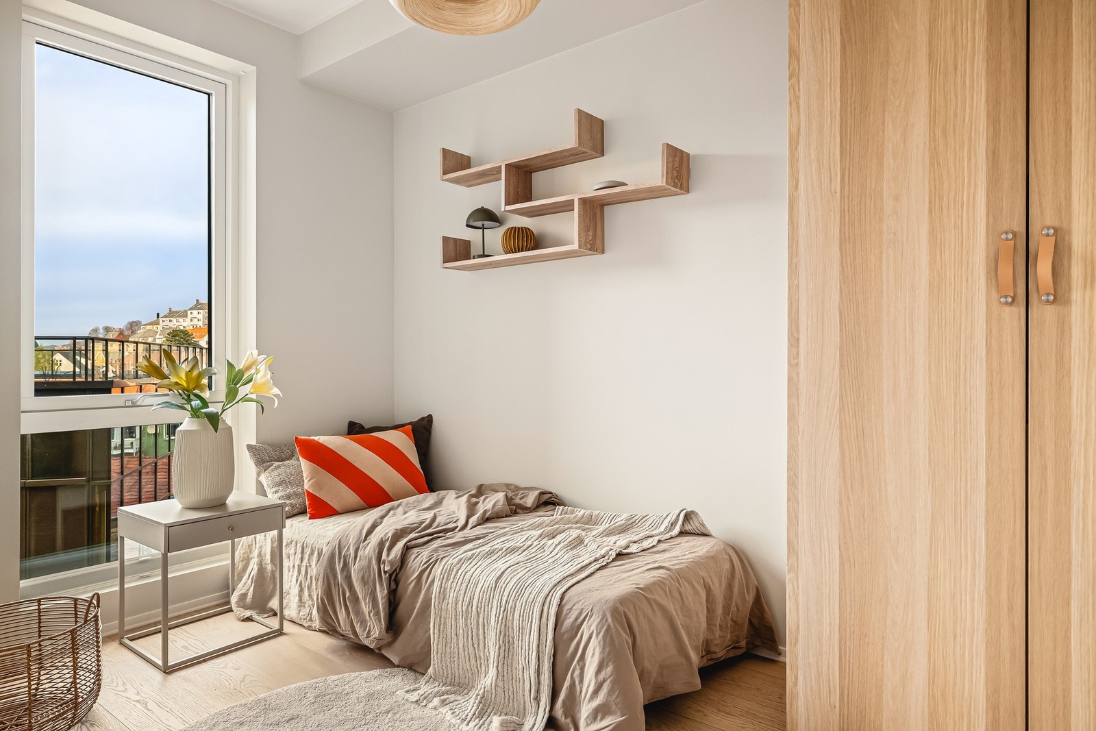 Soverom 2 kan innredes med standard soveromsmøblement. Galleribilde