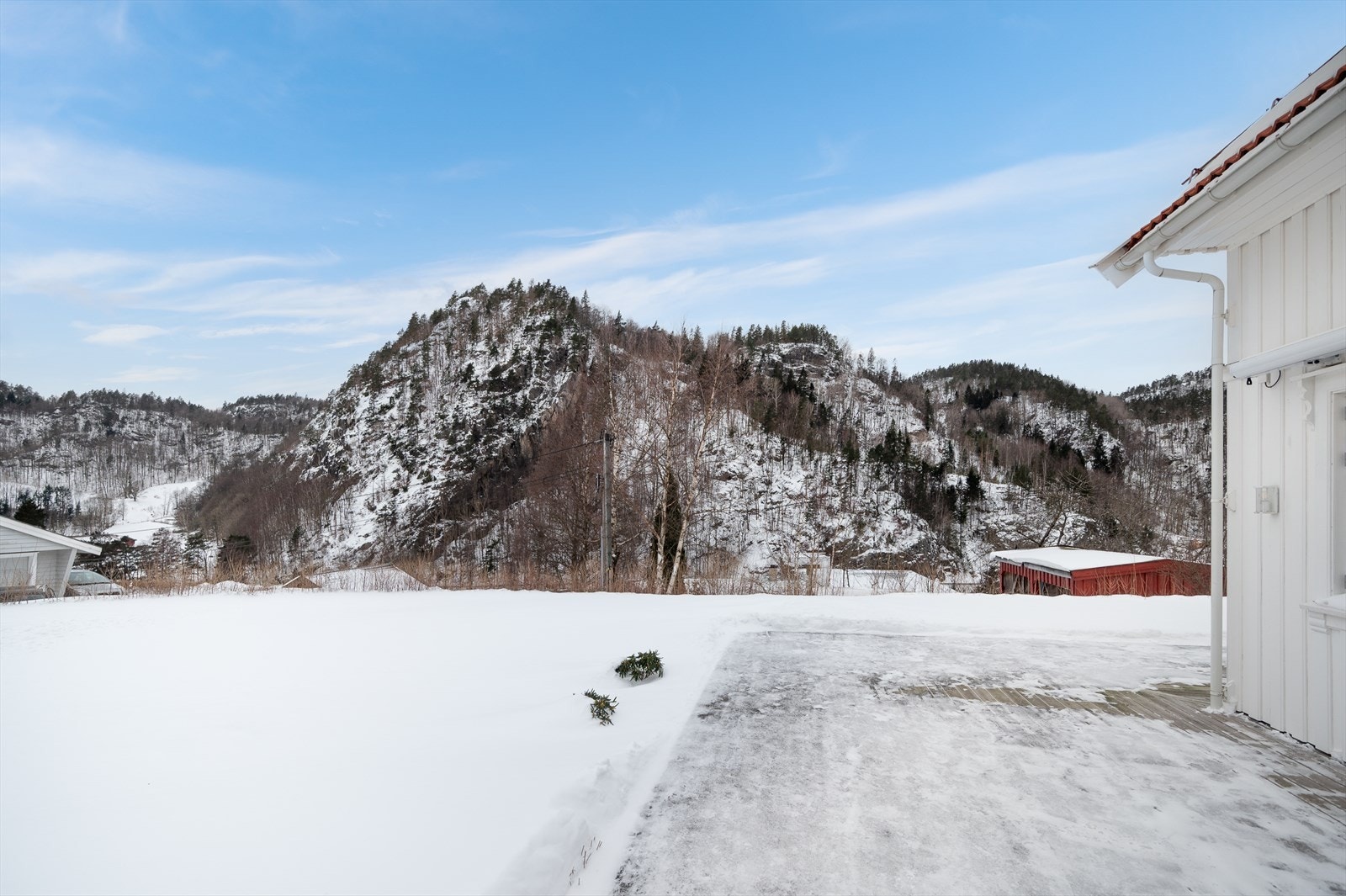 Terrassen er hele 75 kvm Galleribilde