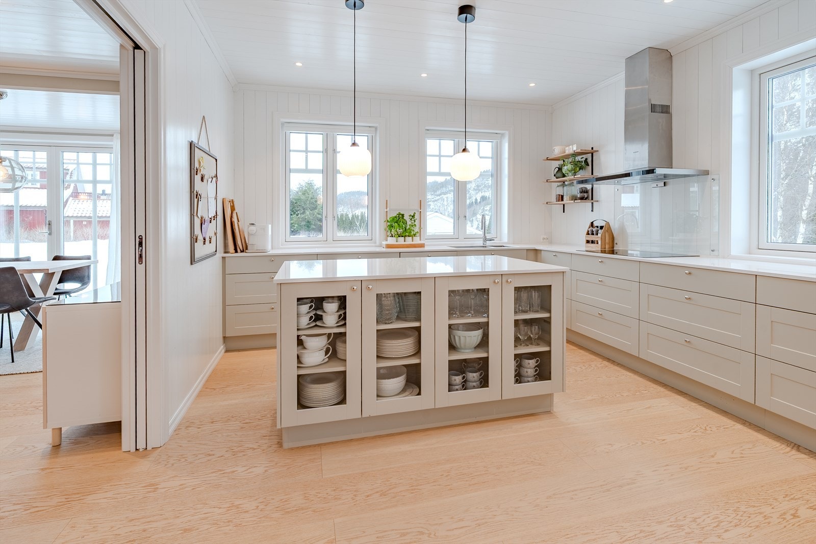 Alle hvitevarer er integrert Galleribilde