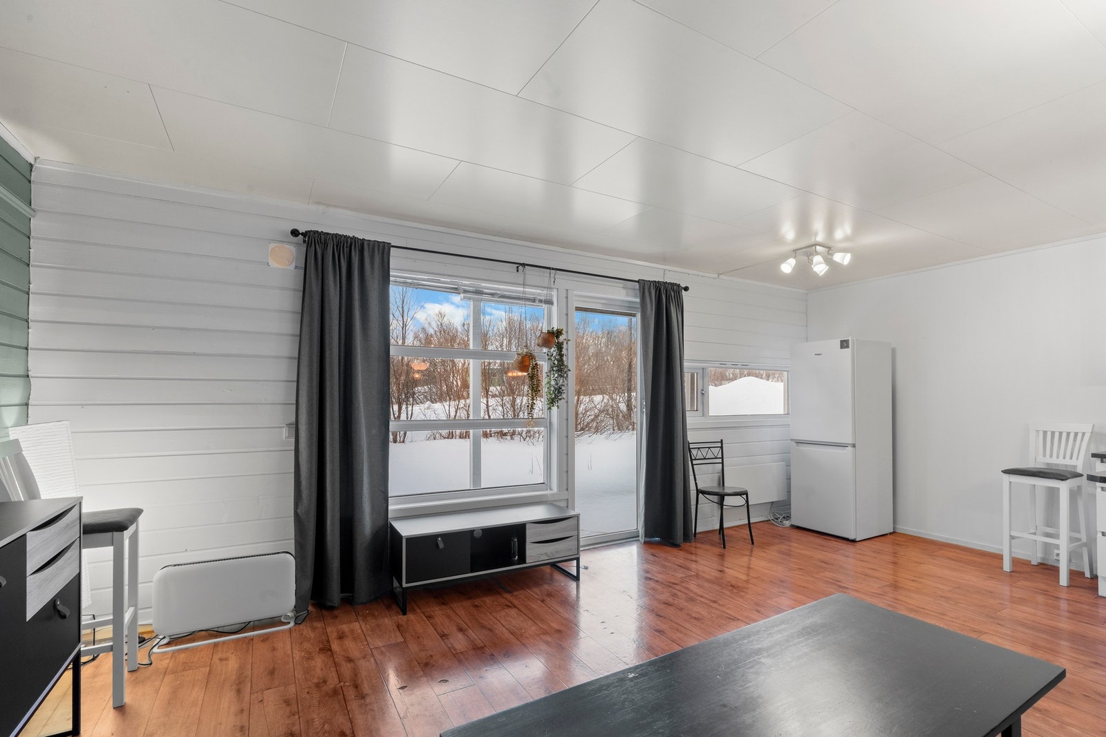 Fra stuen er det utgang til markterrasse Galleribilde