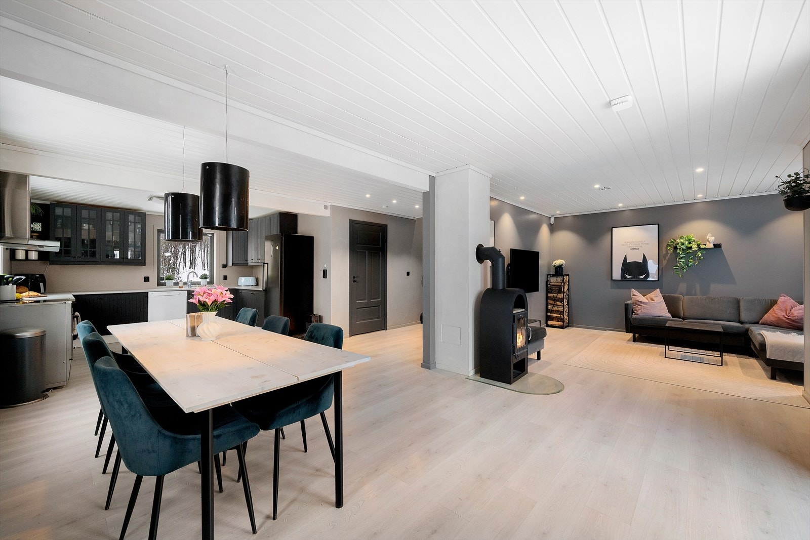 Velkommen til Hellestadgangen 20, en romslig tomannsbolig over 2 plan!
Foto: Frode Røang Galleribilde