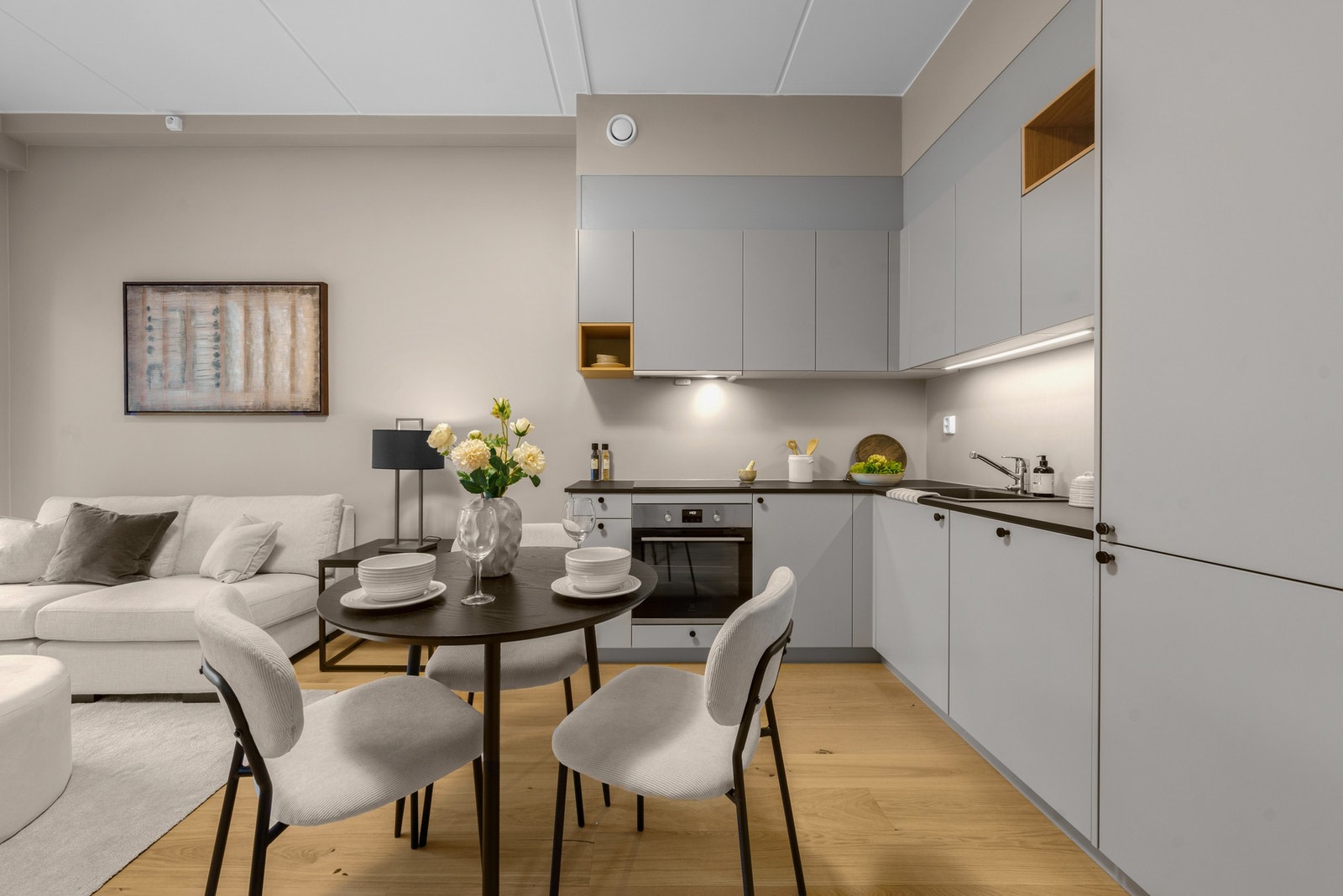 Stilrent kjøkken fra 2022 levert av Drømmekjøkkenet Galleribilde