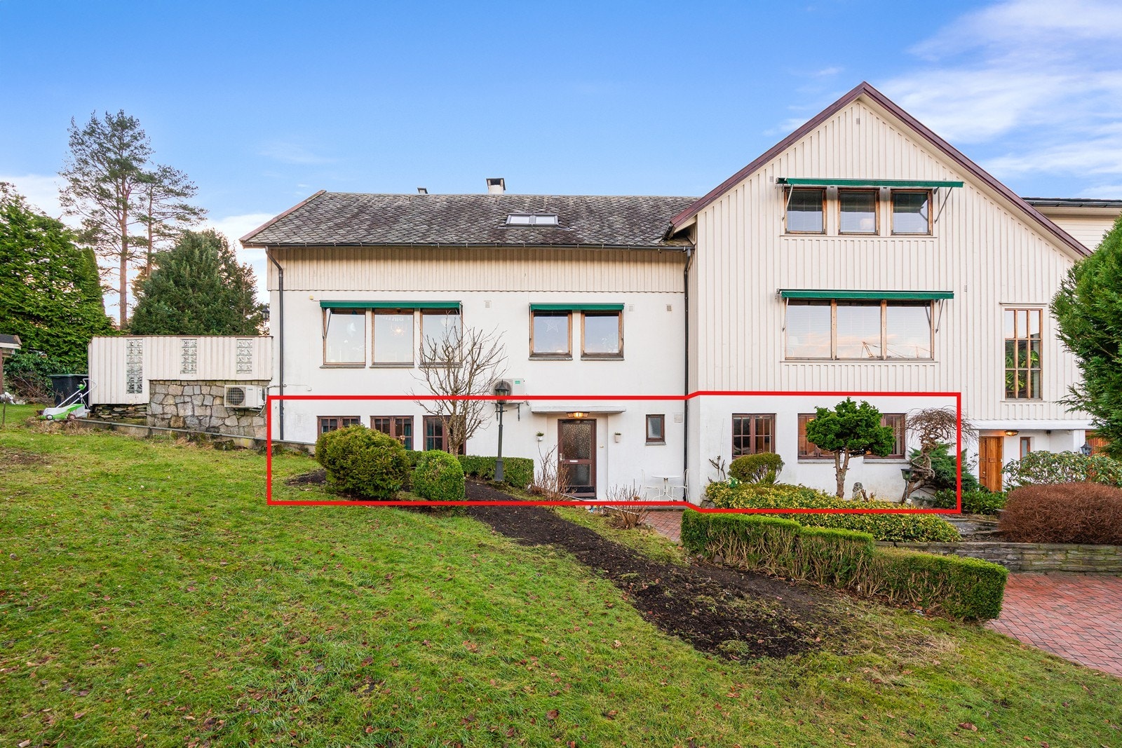 Romslig selveierleliighet i etterspurt område. Galleribilde