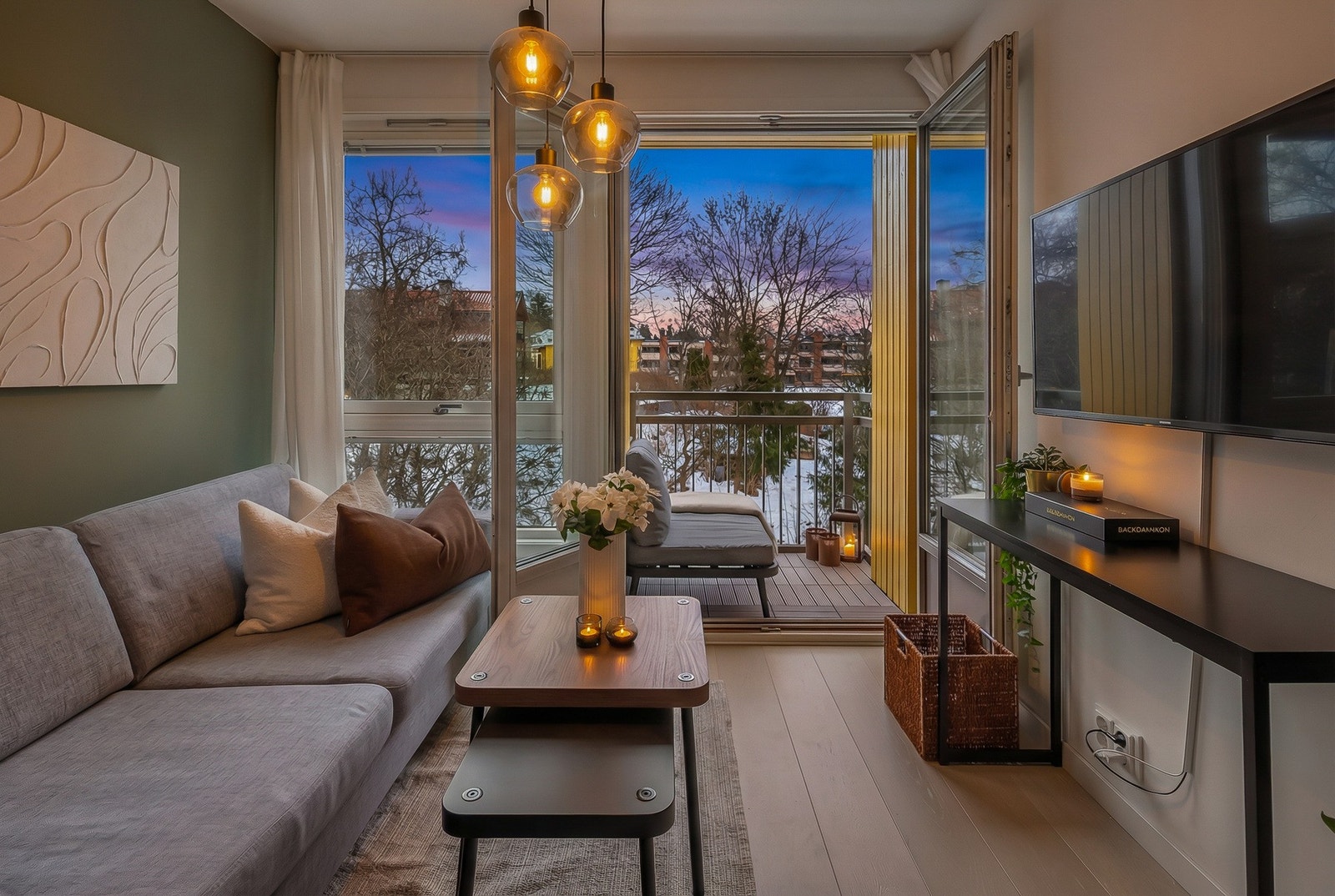 Velkommen til Jonas Dahls vei 43 - Kontakt megler på 464 59 630 dersom privatvisning ønskes - Foto: Zovenfra. Galleribilde