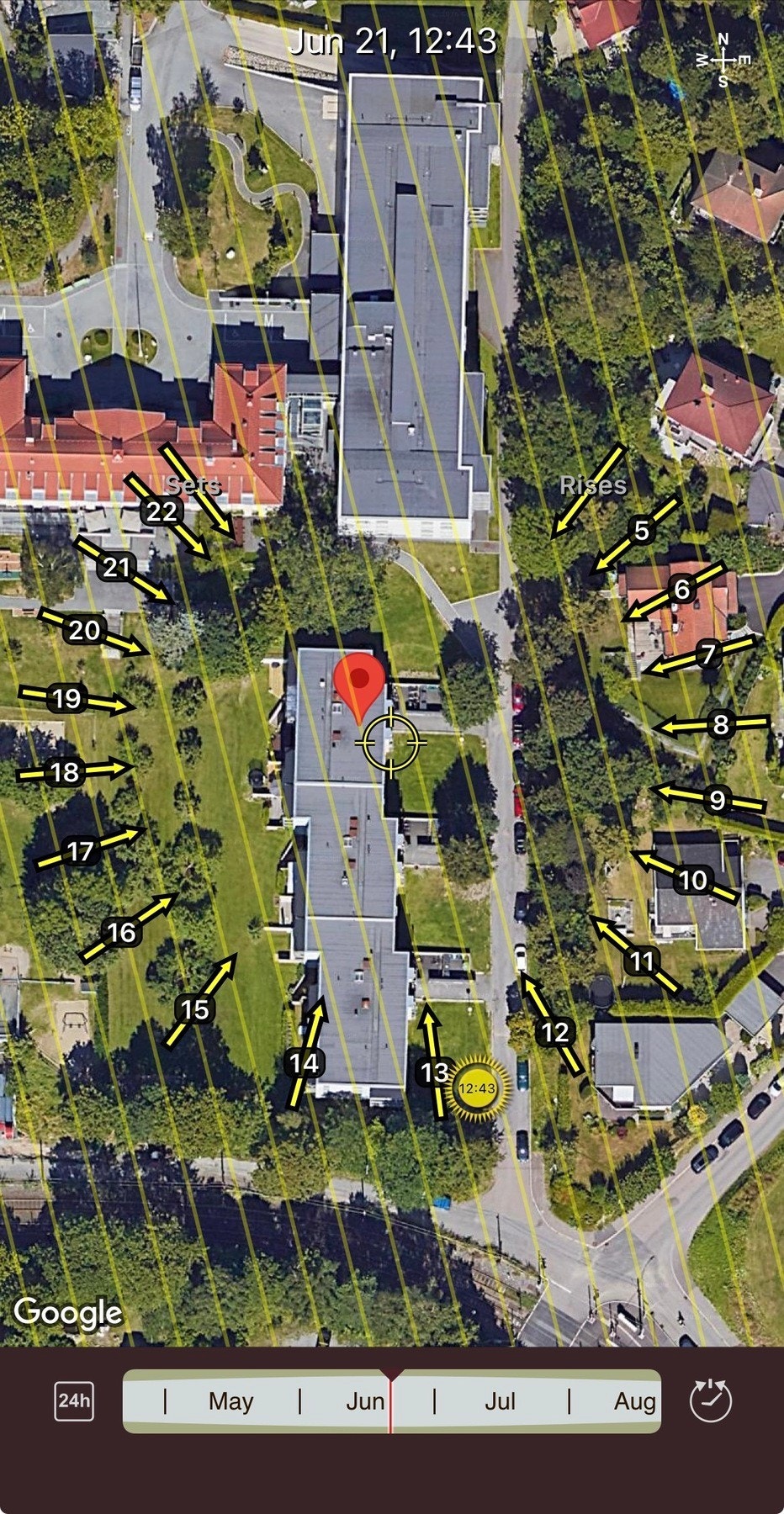 Sol fra første morgentime og frem til ca. kl. 13:00 midtsommers. Galleribilde