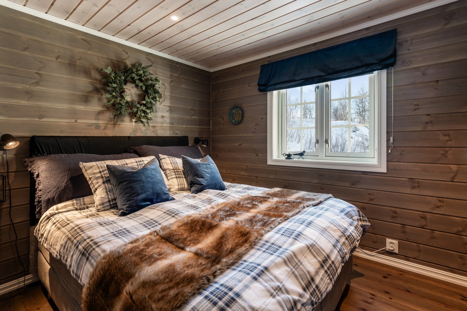 Hytten har tre fine soverom Galleribilde