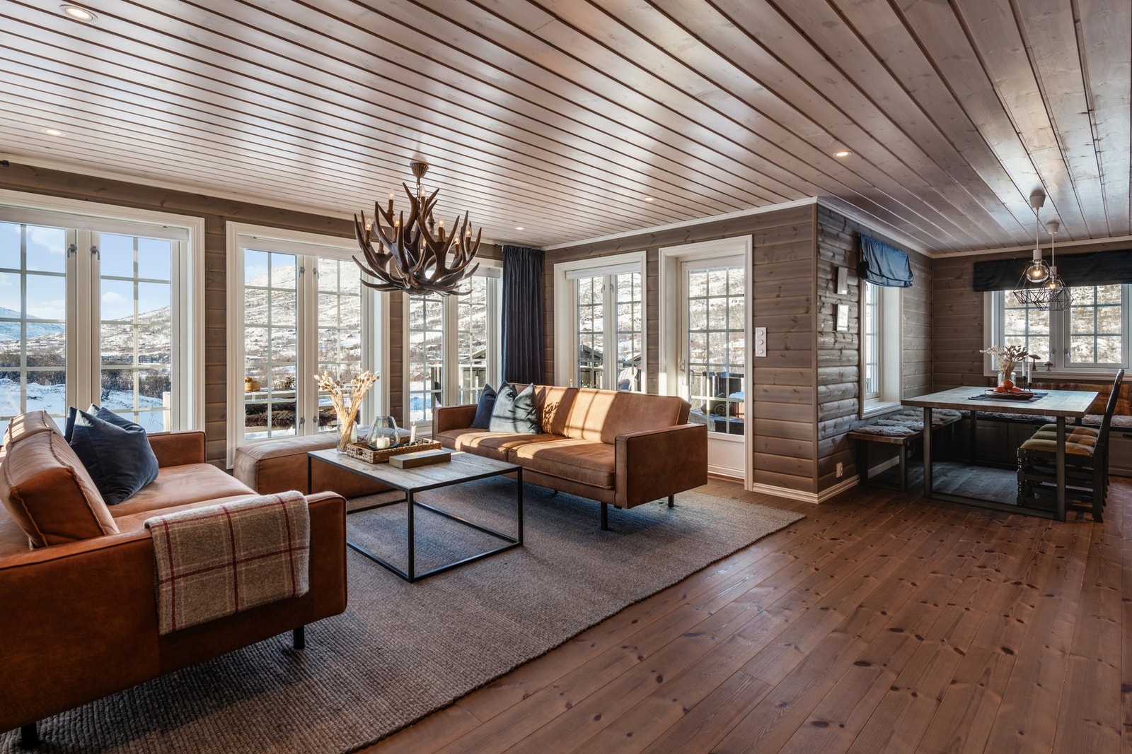 Hytten er gjennomført og gir en luksuriøs følelse Galleribilde