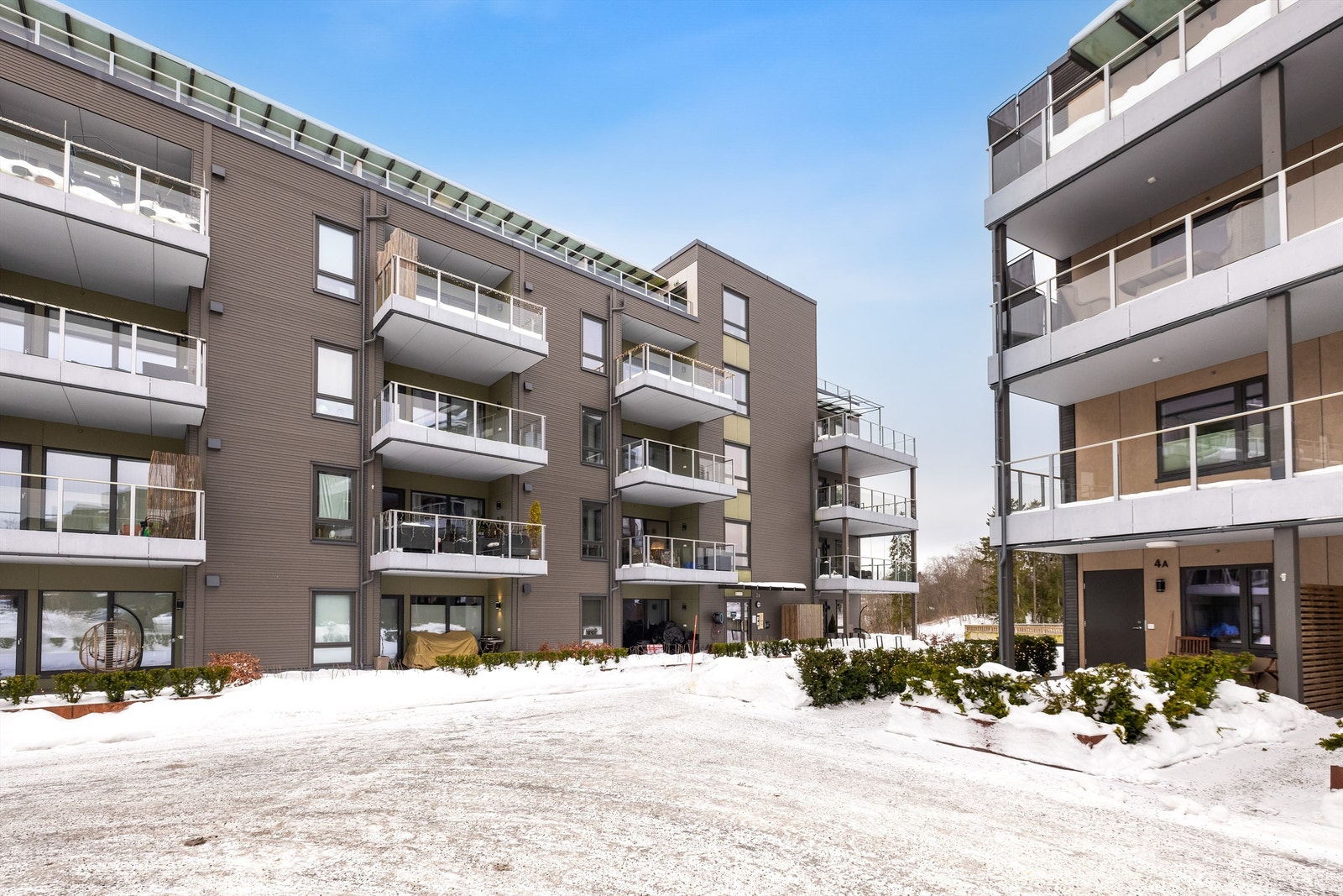 Velkommen til en hyggelig visning! Passer ikke tidspunktet? Ta kontakt med Madeleine på tlf: 413 52 280. Galleribilde