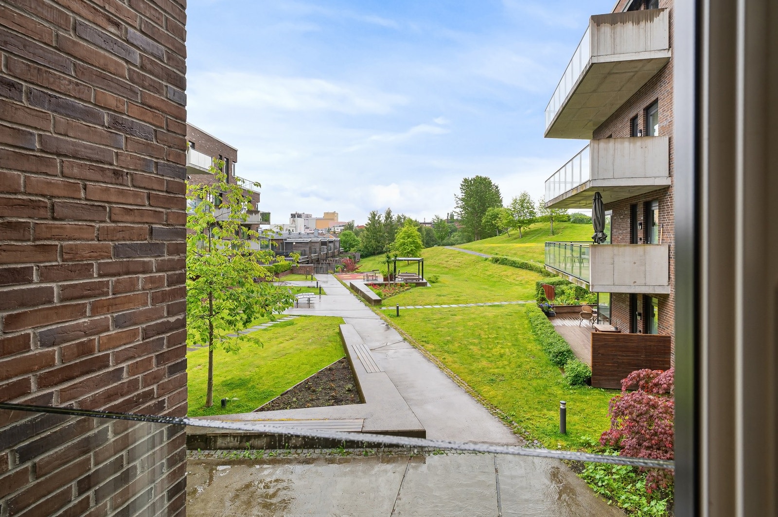 Rommet har også en fransk balkong. Galleribilde