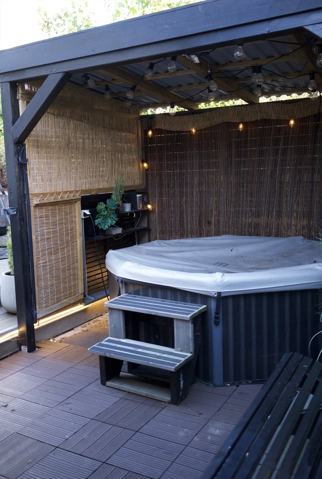 (Selgers bilde). Galleribilde