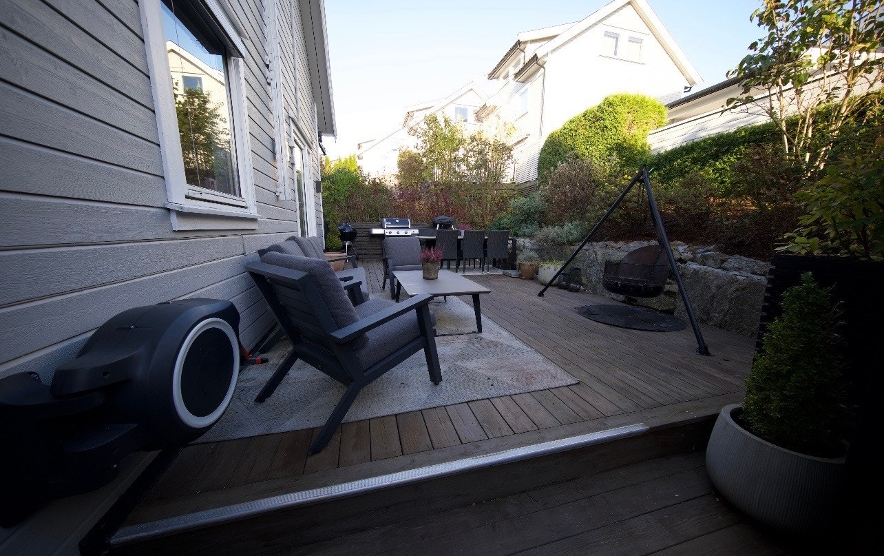 Ytterkledningen ble sist utvendig overflatebehandlet i 2018. (Selgers bilde). Galleribilde