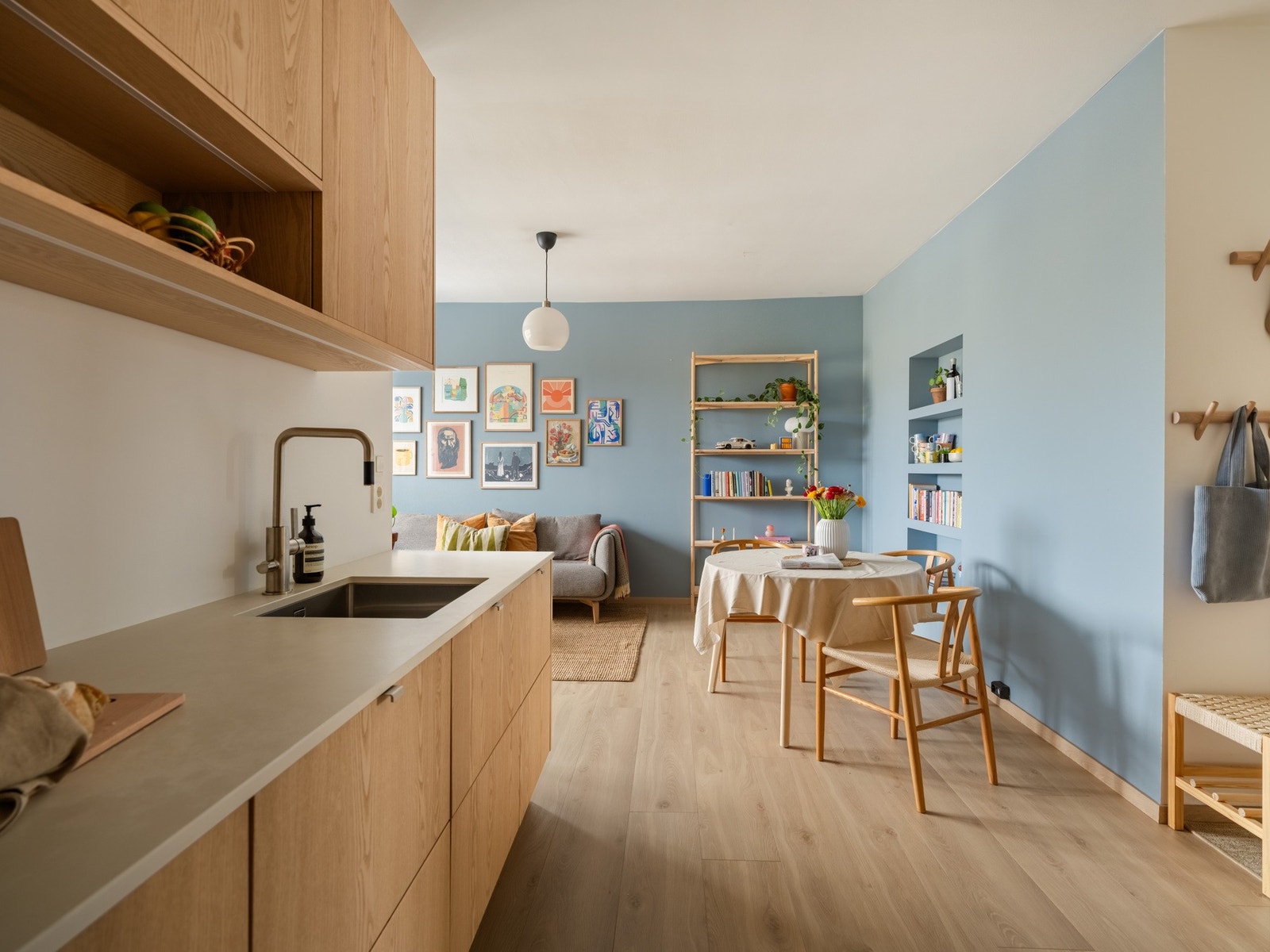 Her kan du kokkelere samtidig som du sosialiserer med gjestene dine. Praktisk! Galleribilde