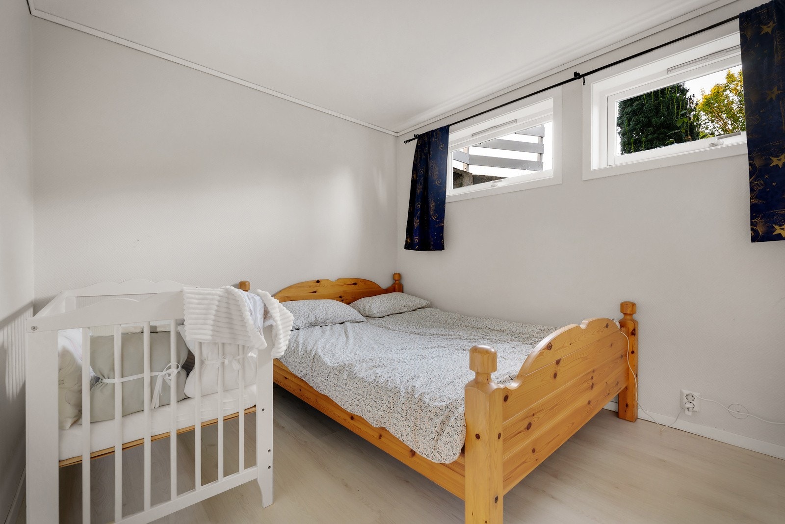 Soverommet holder hele 9,3 kvm. Galleribilde