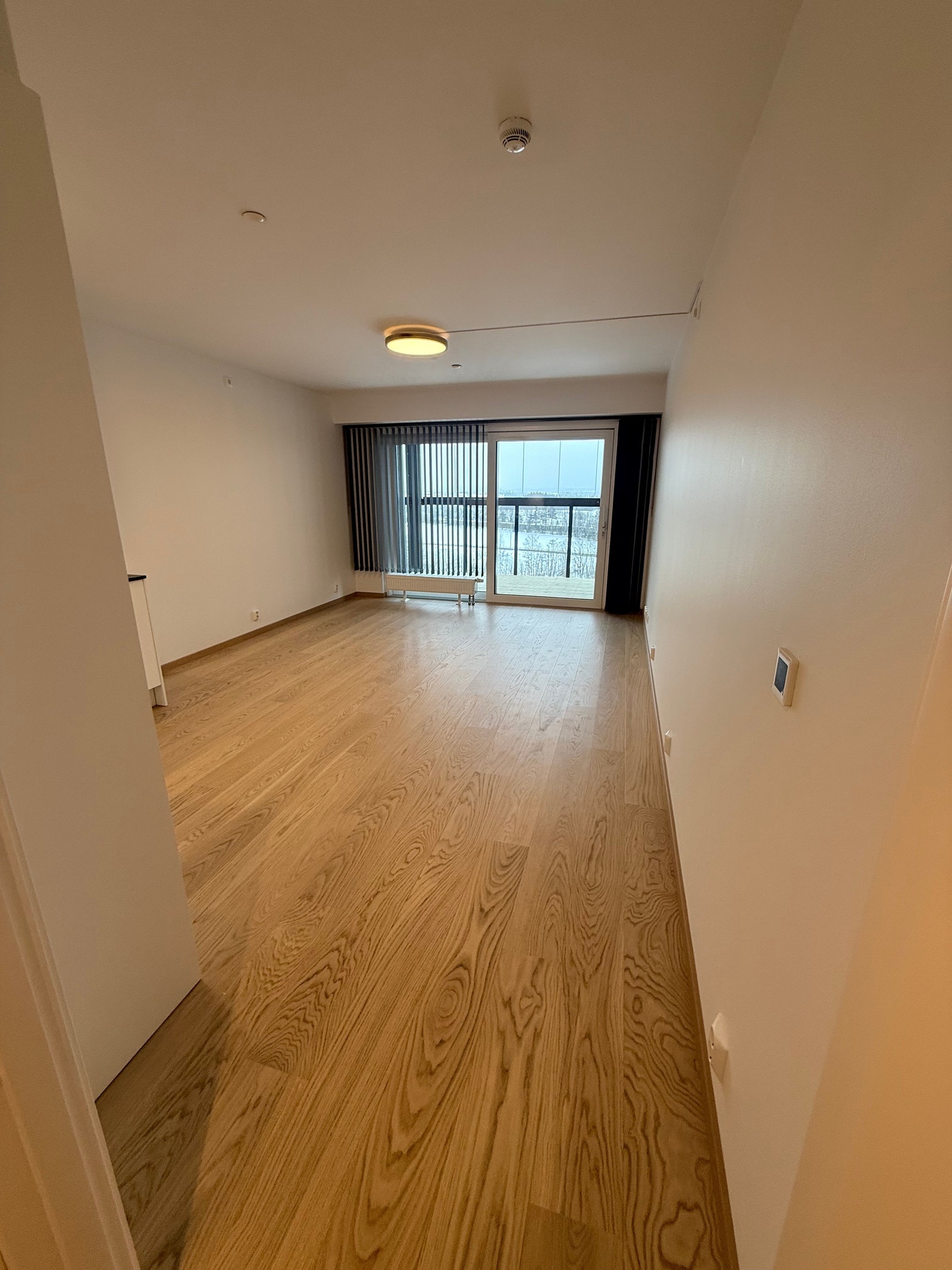 STOR LYS & LEKKER STUE Galleribilde