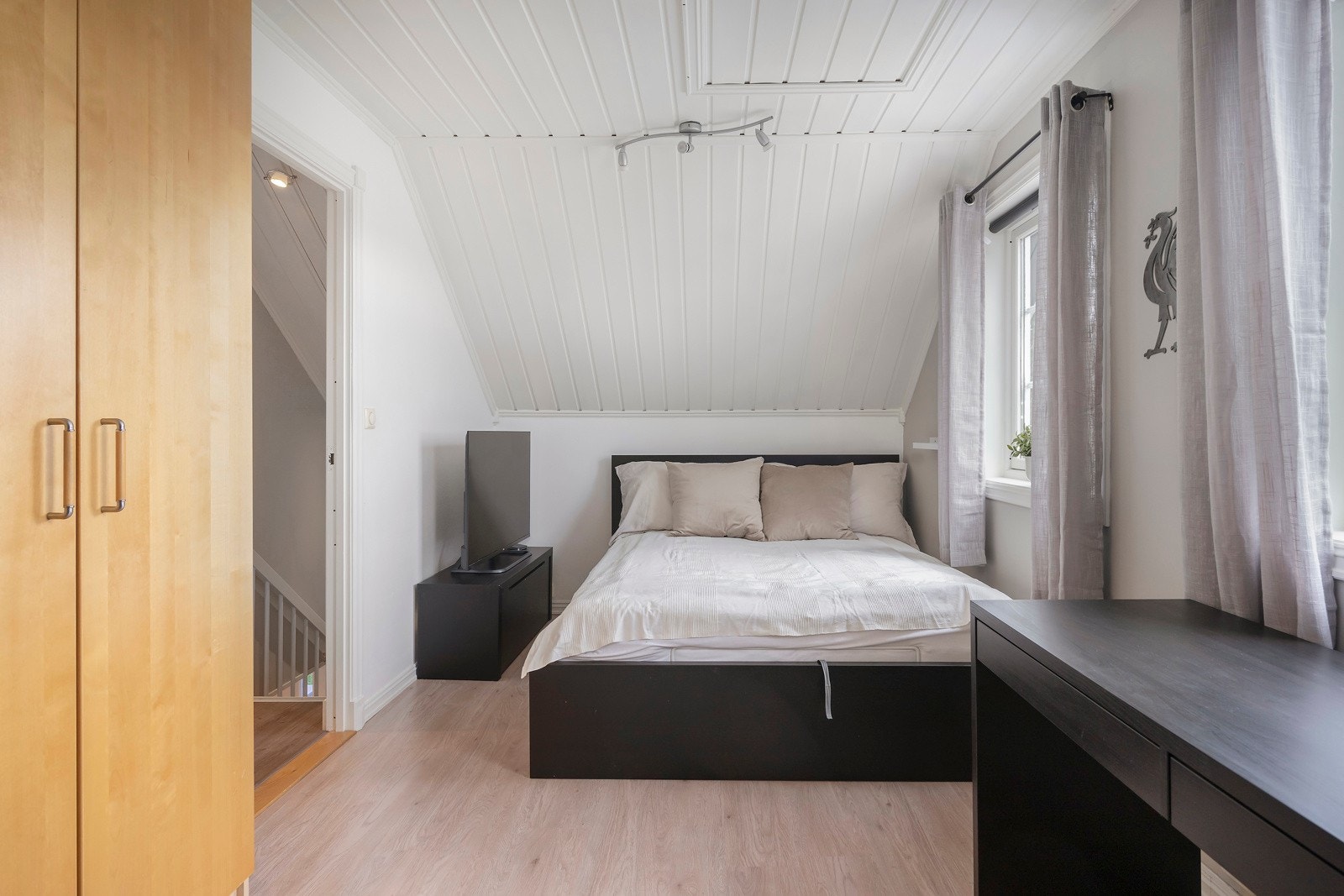 Soverom. Galleribilde