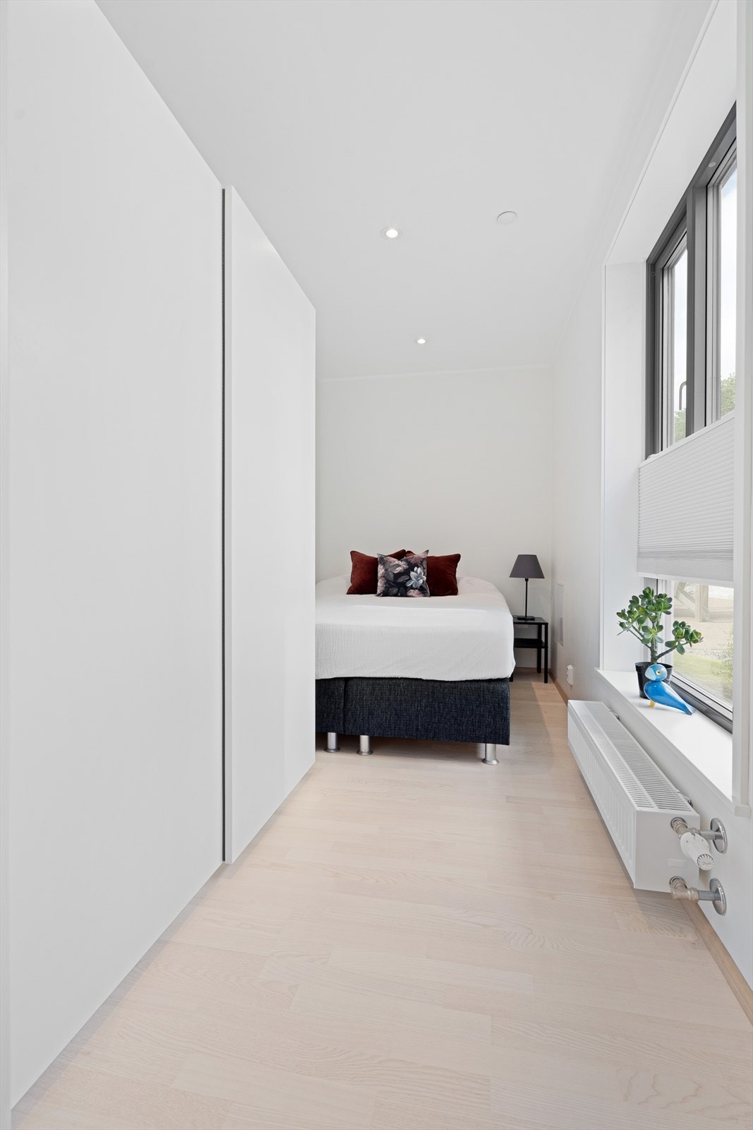 Dette soverommet har også et stort og praktisk garderobeskap! Galleribilde