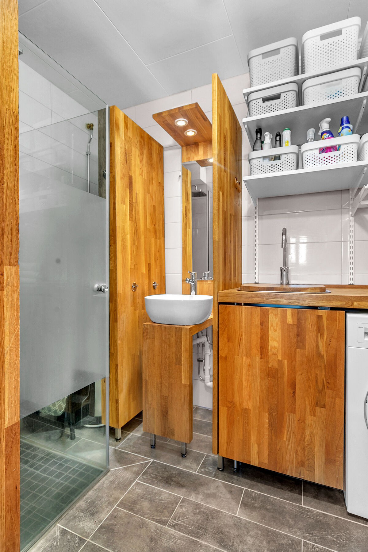 Underetasje - Bad/Vaskerom Galleribilde