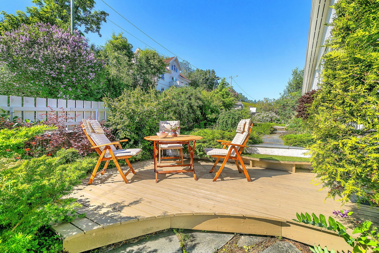 Eiendommen byr på svært gode solforhold Galleribilde