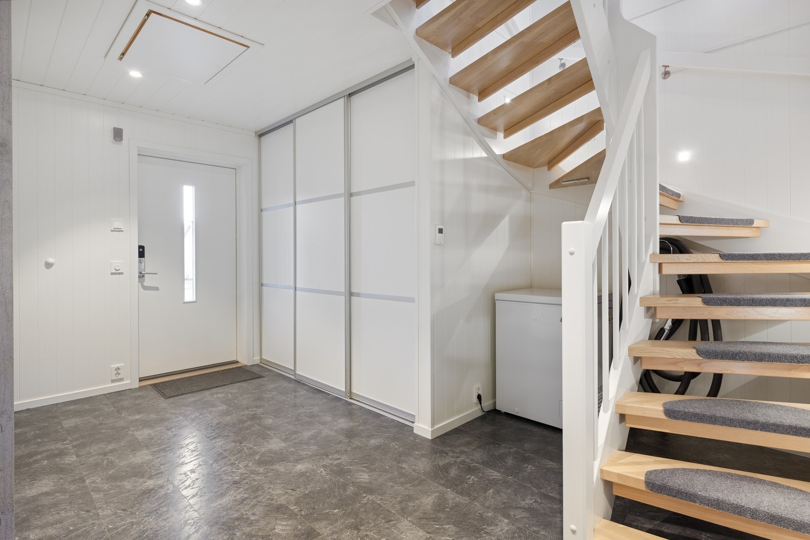 1. etg.: Hall/entré Galleribilde