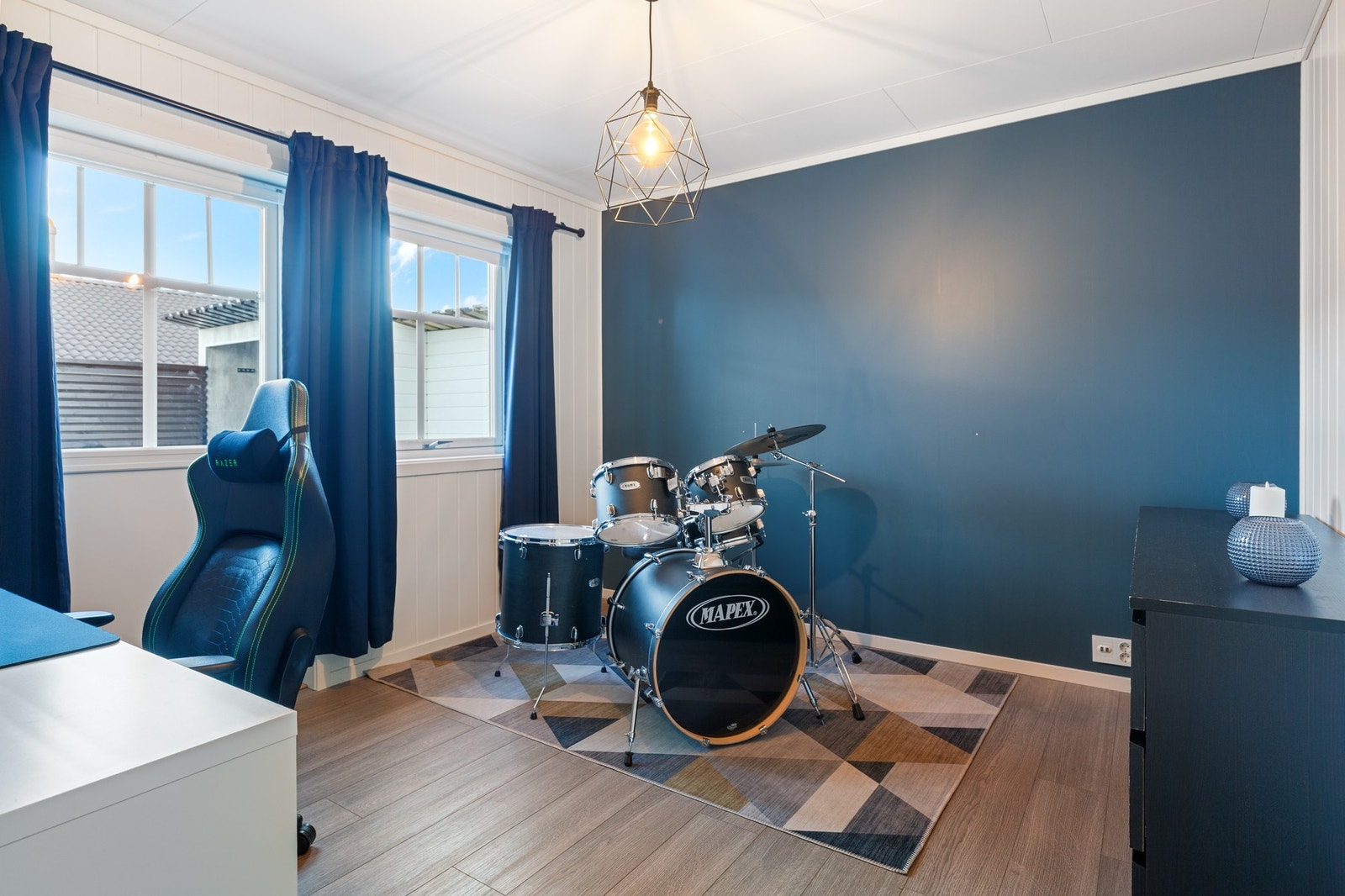 1. etg.: Soverom 1 Galleribilde