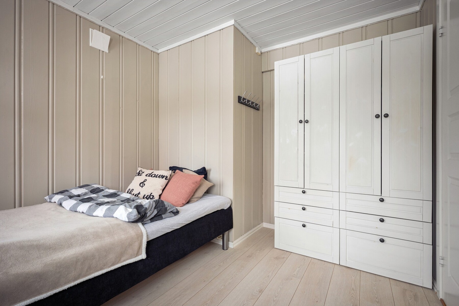 Rommet passer fint som barnerom, gjesterom eller kontor, avhengig av behov. Galleribilde