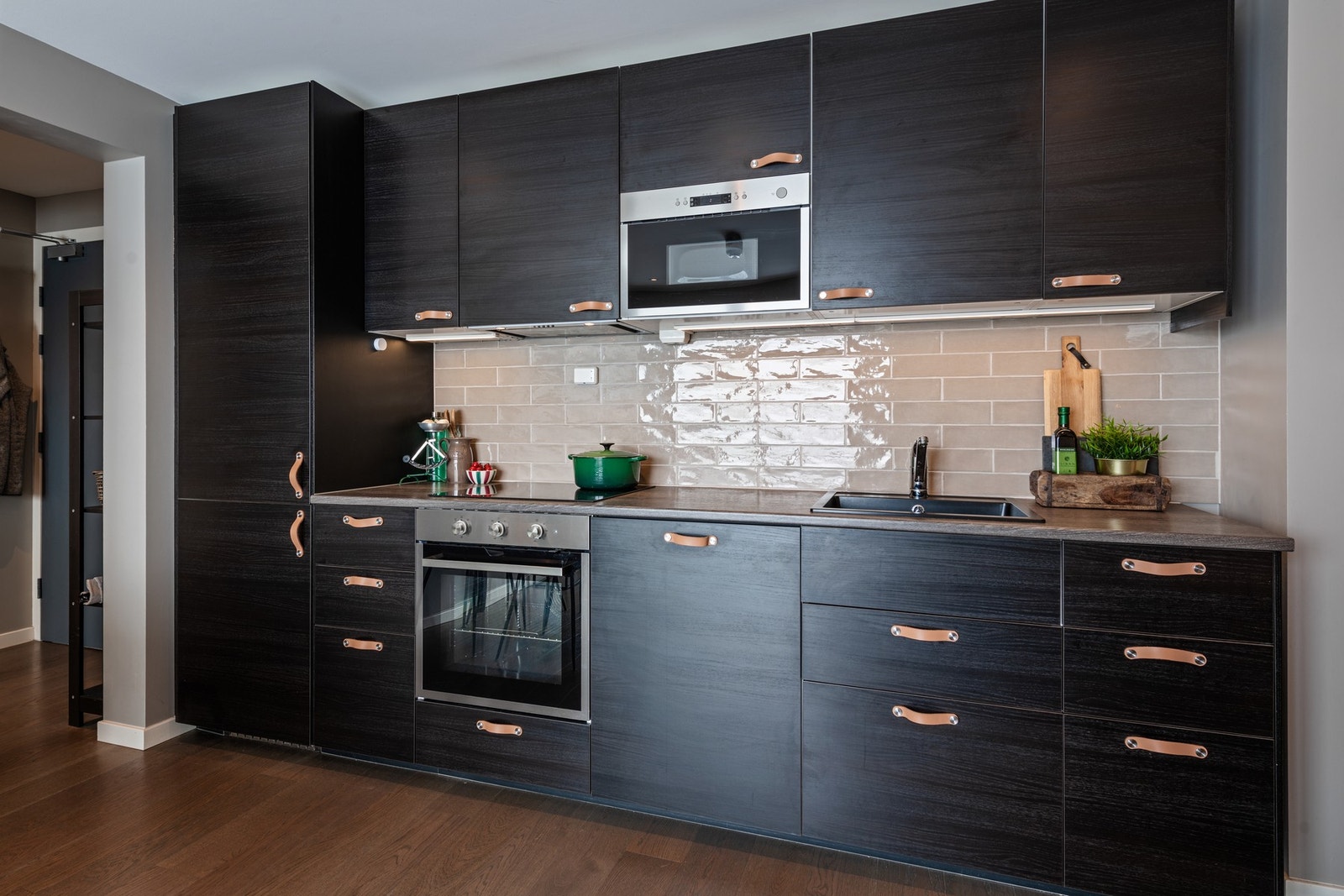 Flott kjøkken der du kan kokkelere lekre måltider Galleribilde