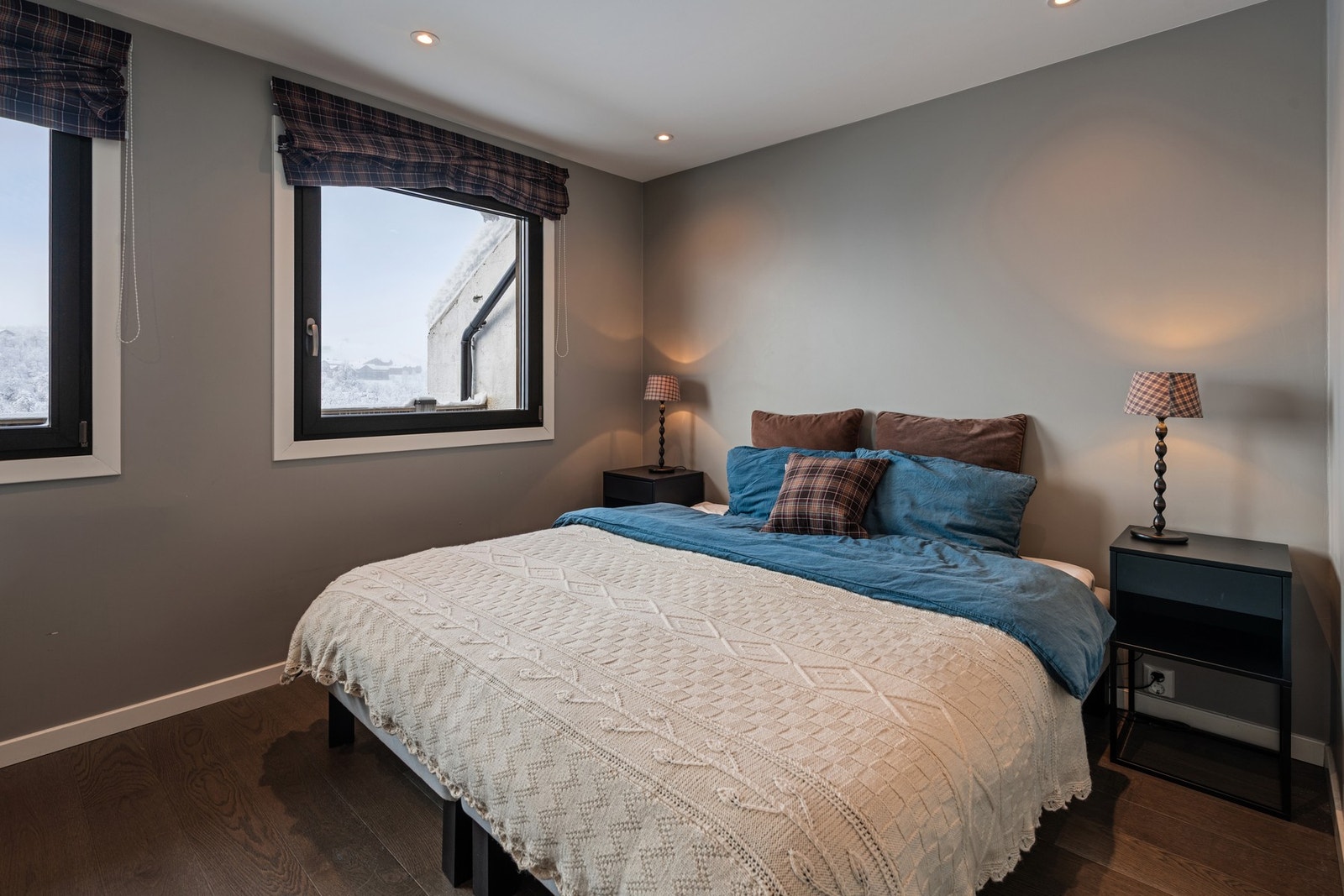 Leilighetens soverom er av god størrelse Galleribilde