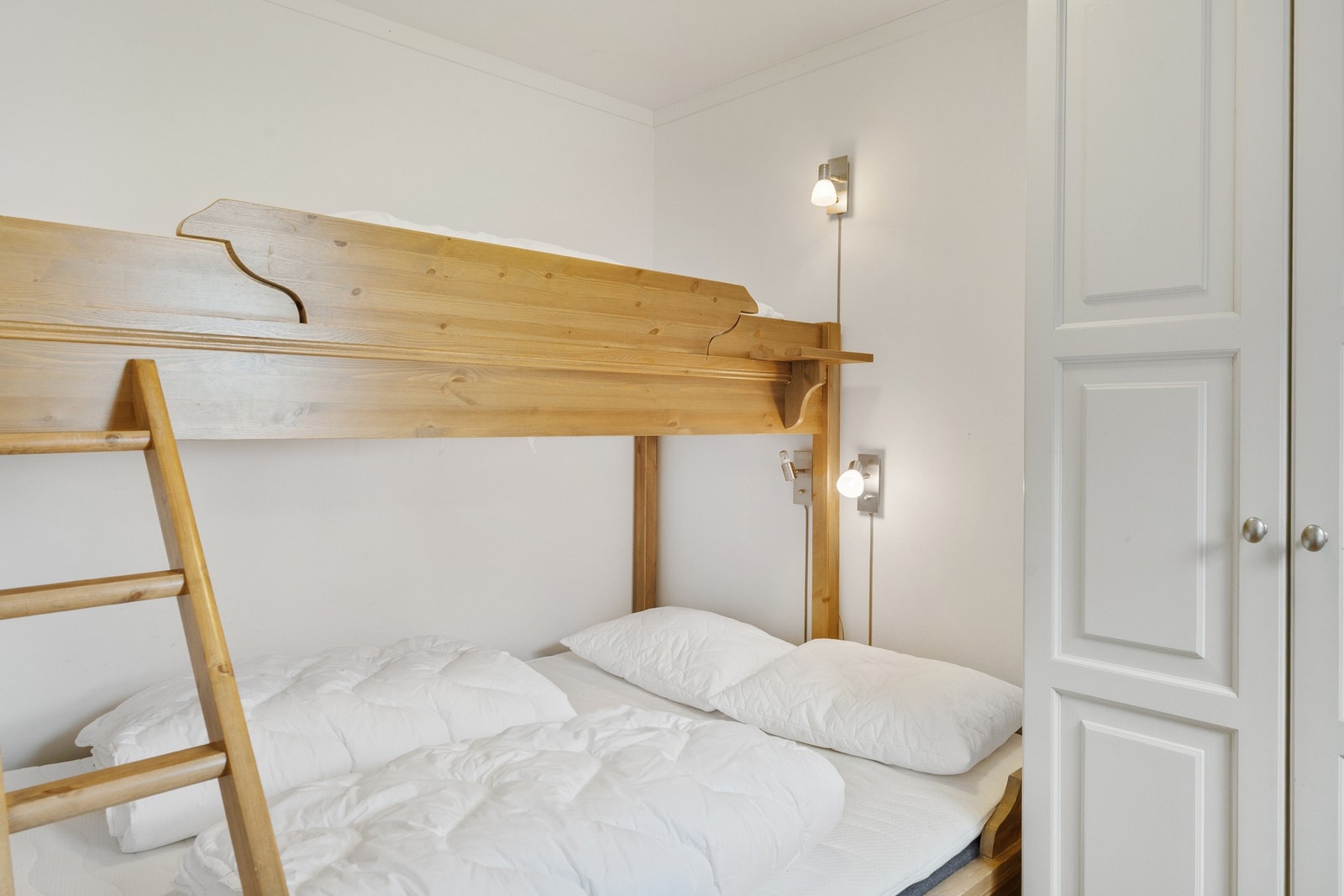 Leiligheten har også en innredet alkove Galleribilde