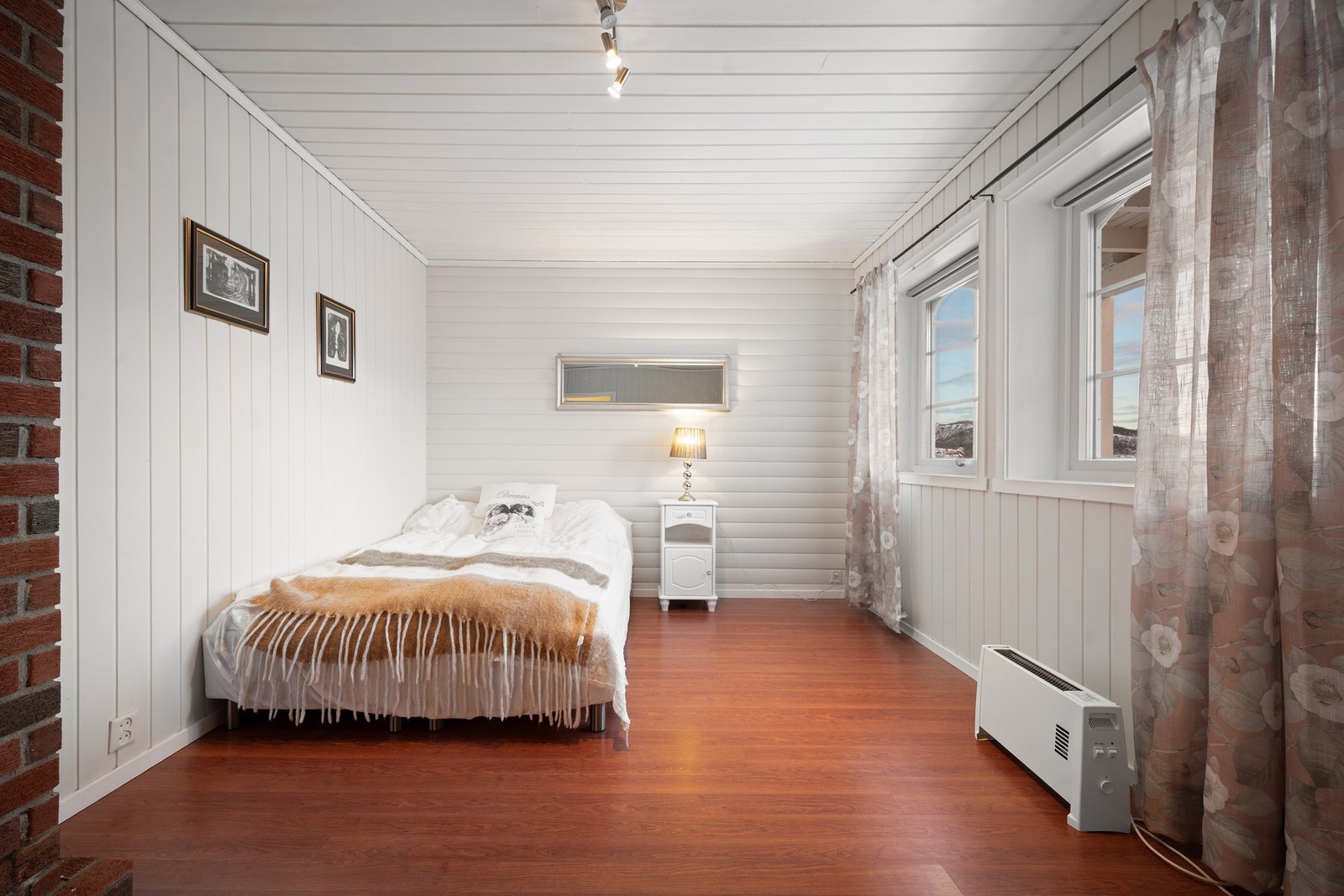 Boligen har totalt fire soverom Galleribilde